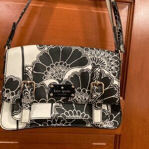 Kate Spade Black & White floral shoulder bag